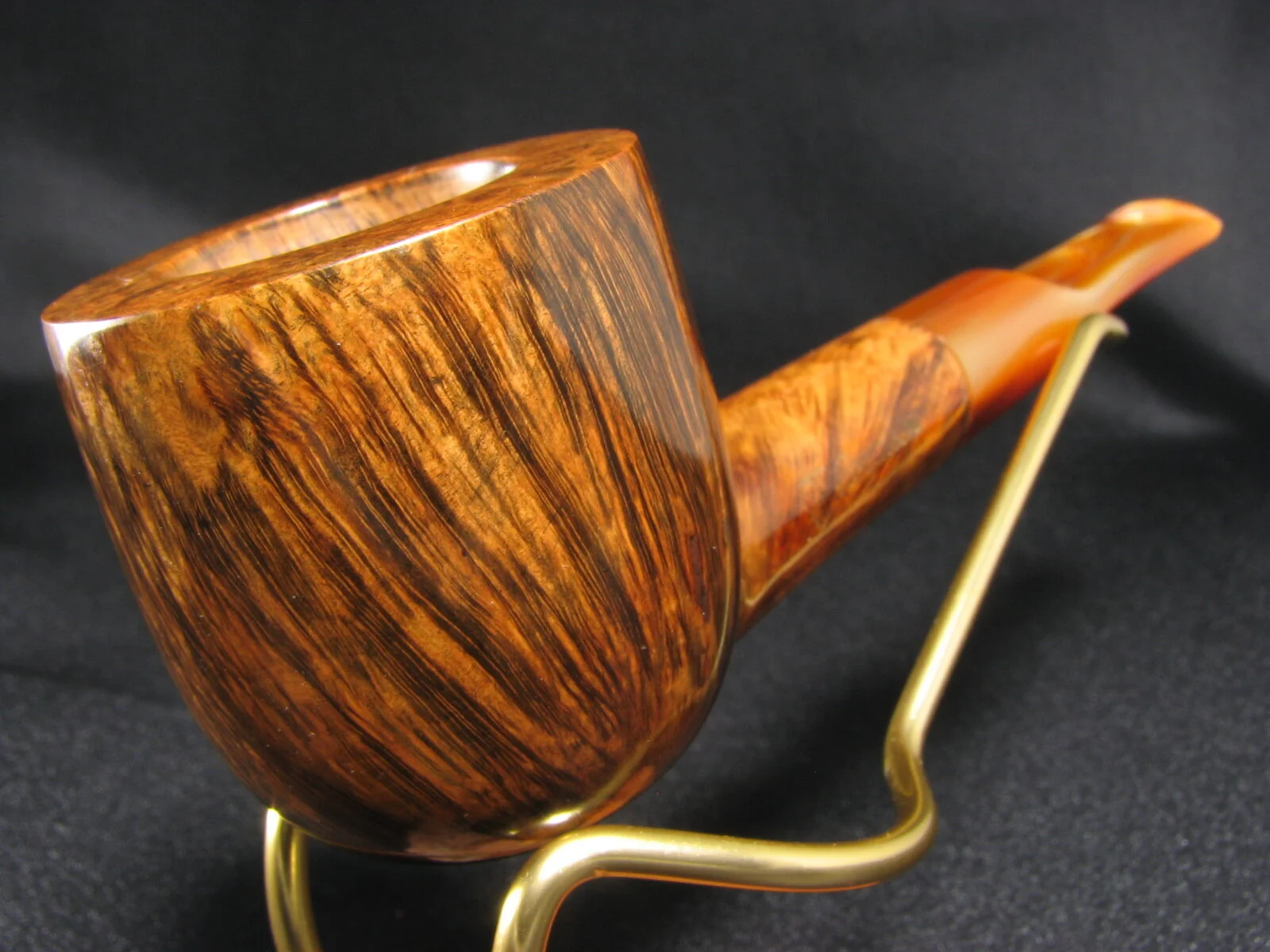 HLT Dr. Grabow Royalton - Very Keen on Pipes