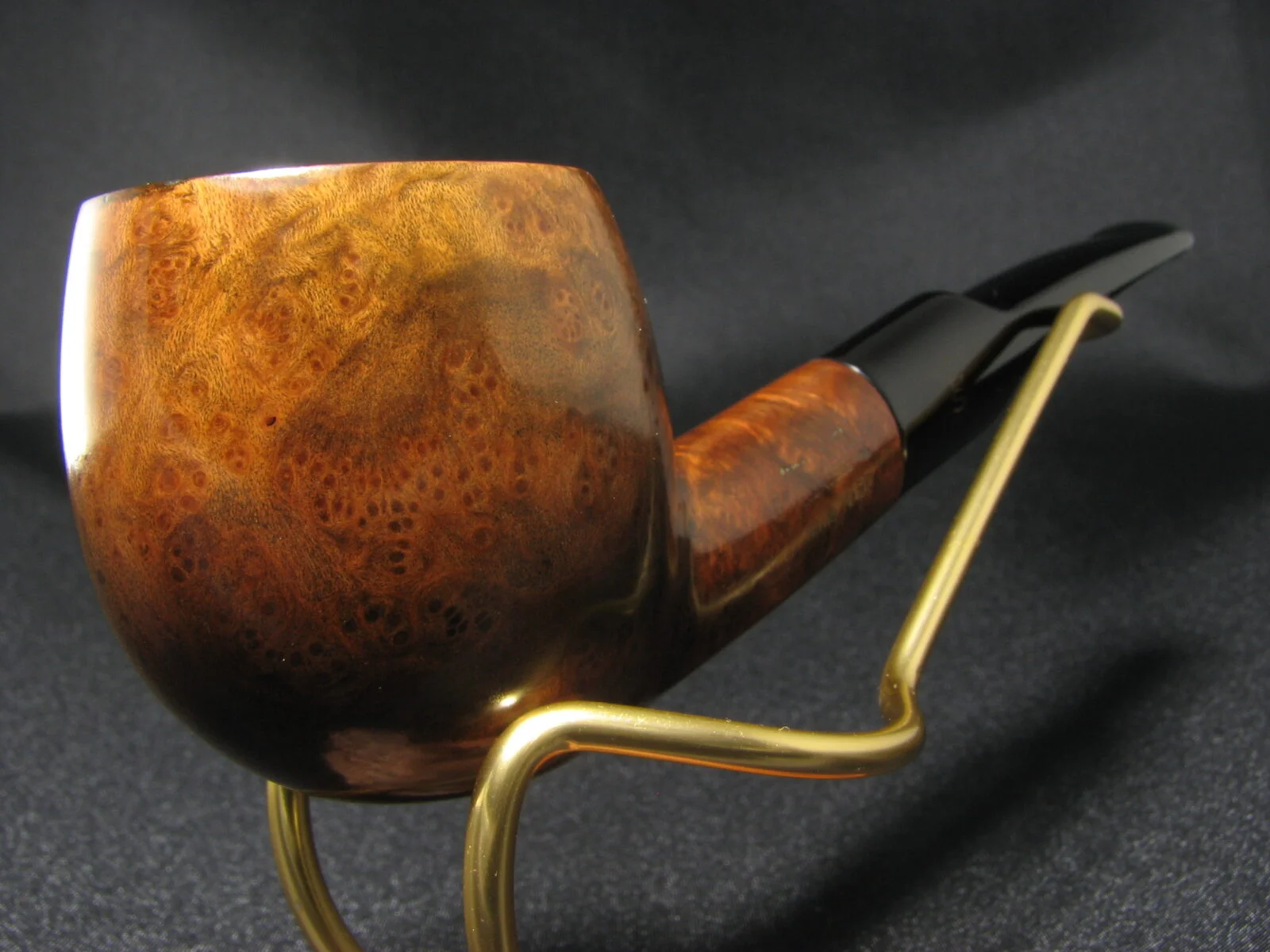 STANWELL Selected Briar 78 - Very Keen on Pipes