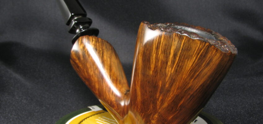 STANWELL De Luxe freehand - Very Keen on Pipes
