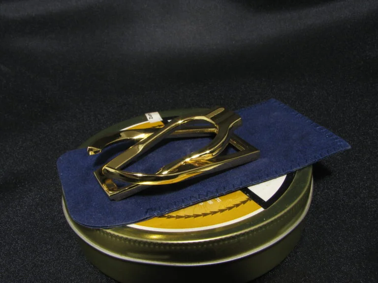 (SAVINELLI) golden pipe rest