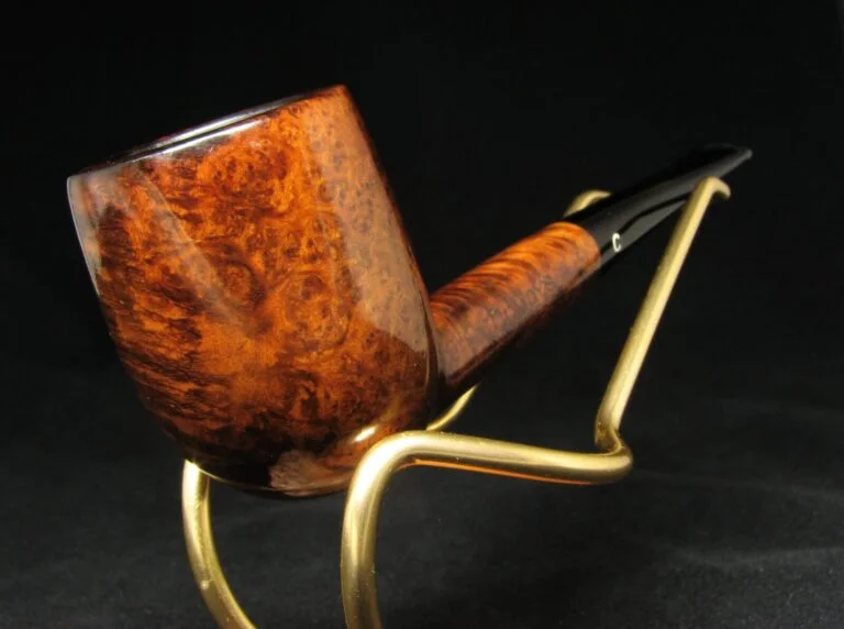 COMOY'S London Pride 245 - Very Keen on Pipes